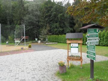 Wandergebiet Lederberg Sportplatz
