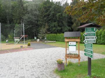 Wandergebiet Lederberg Sportplatz